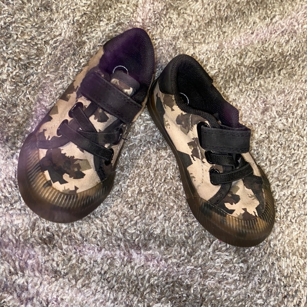 Toddler boy shoes